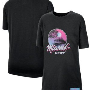 NWOT Nike- Miami Heat Women's  T-shirt, black, size extra large-Rare